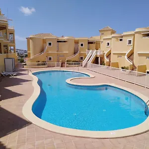 https://apto-pina-de-mar.tenerifehoteles.net
