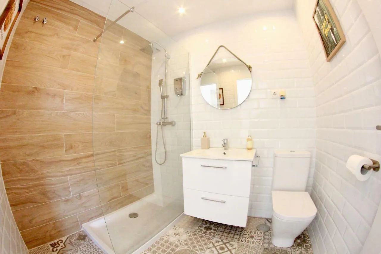 New Central Studio Torremolinos 0*,  Spain